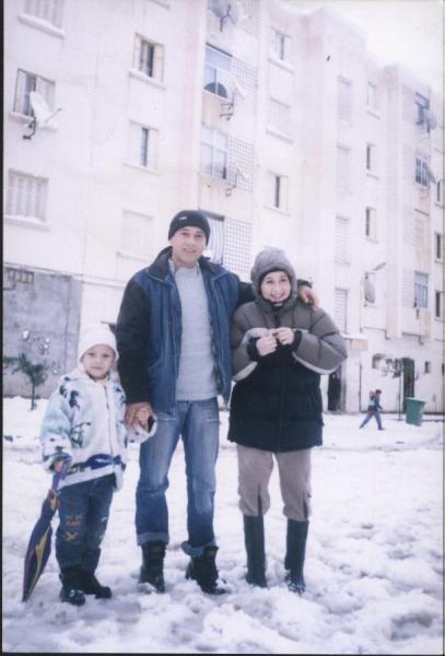 voila mon frere et une petite voisine jiji